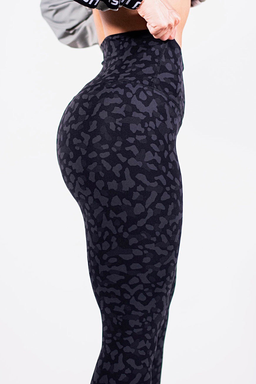 LAY UP LEGGINGS